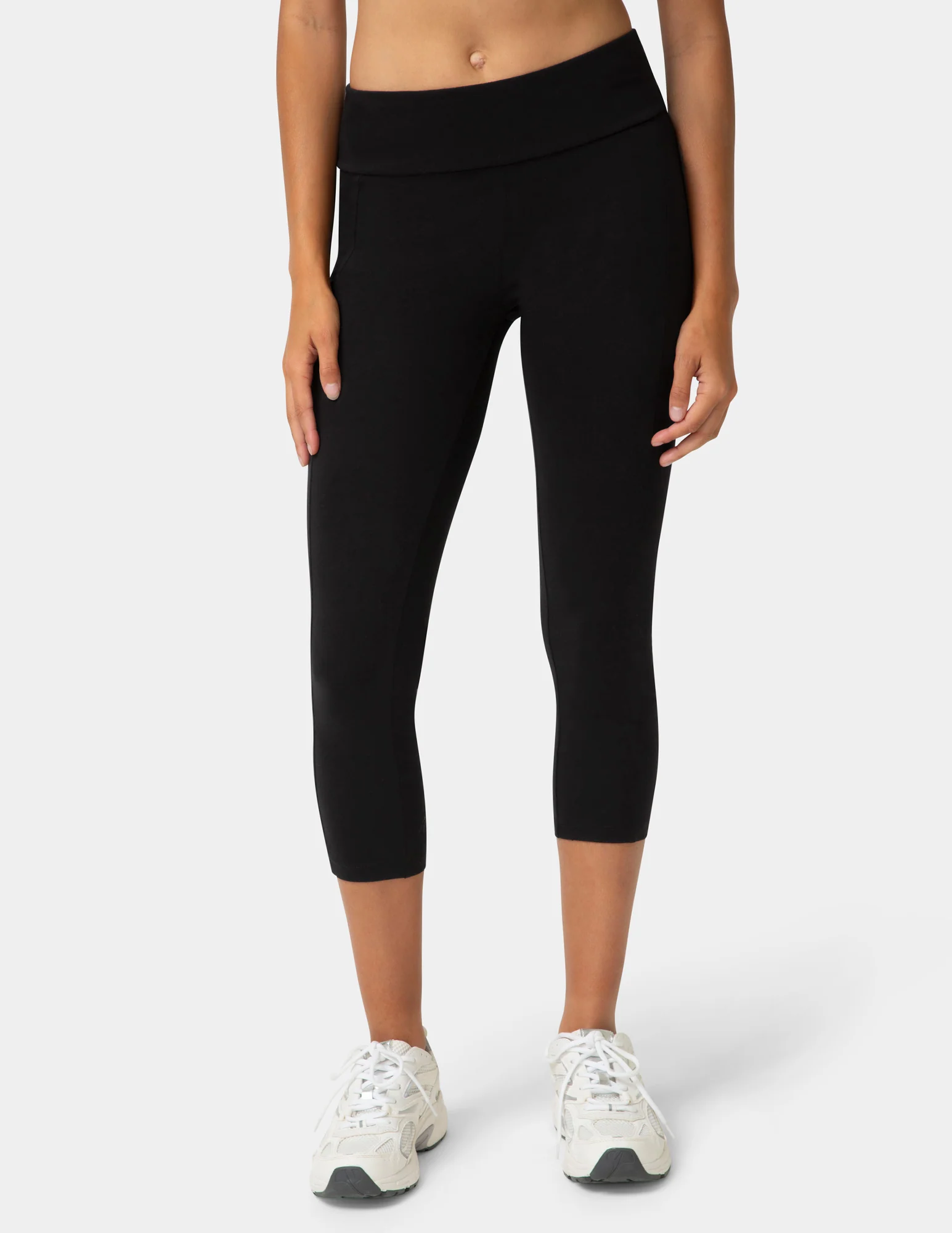 Cotton Tech Pocket Capri - Image 2